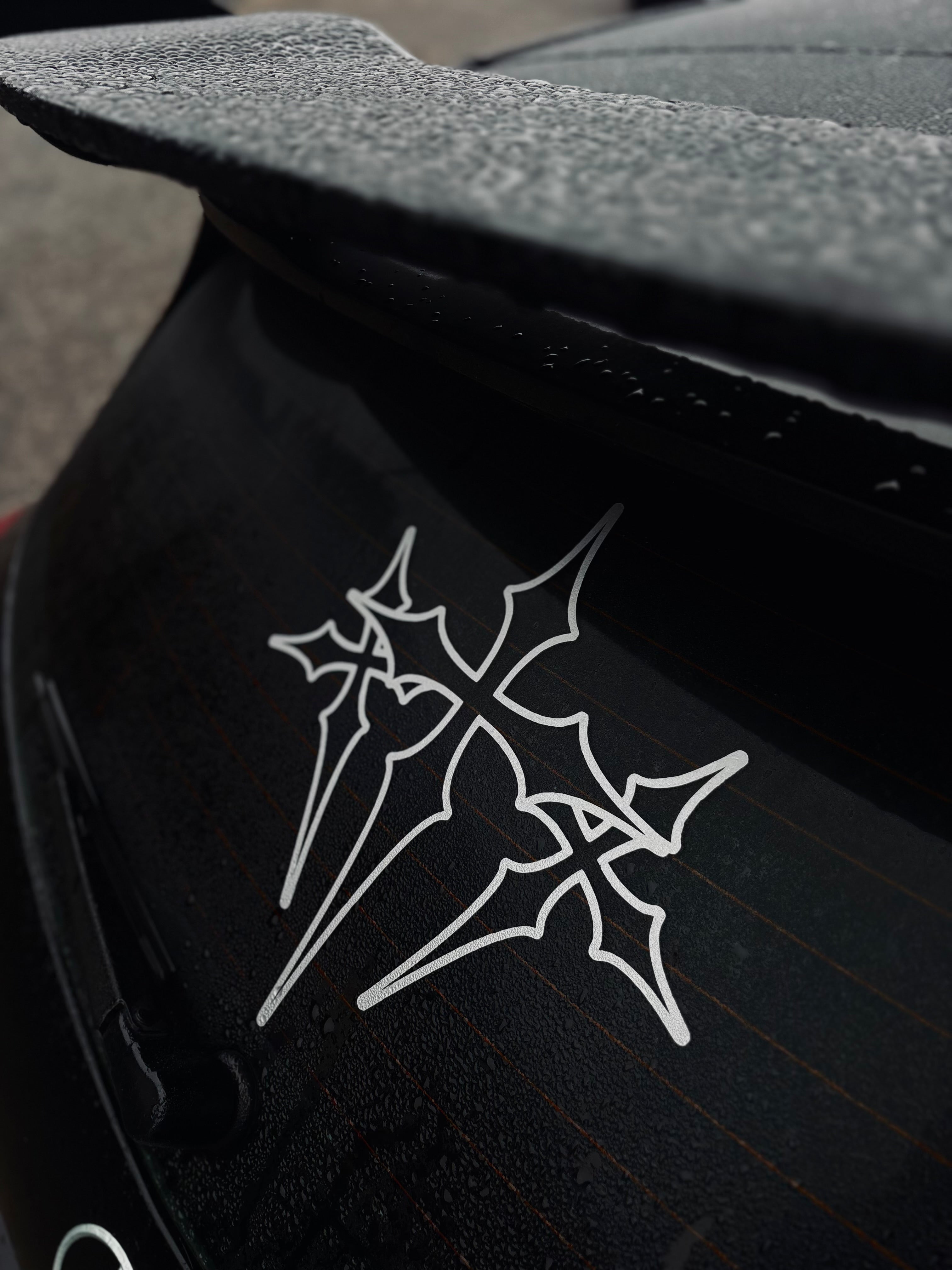 Triple cross windscreen banner