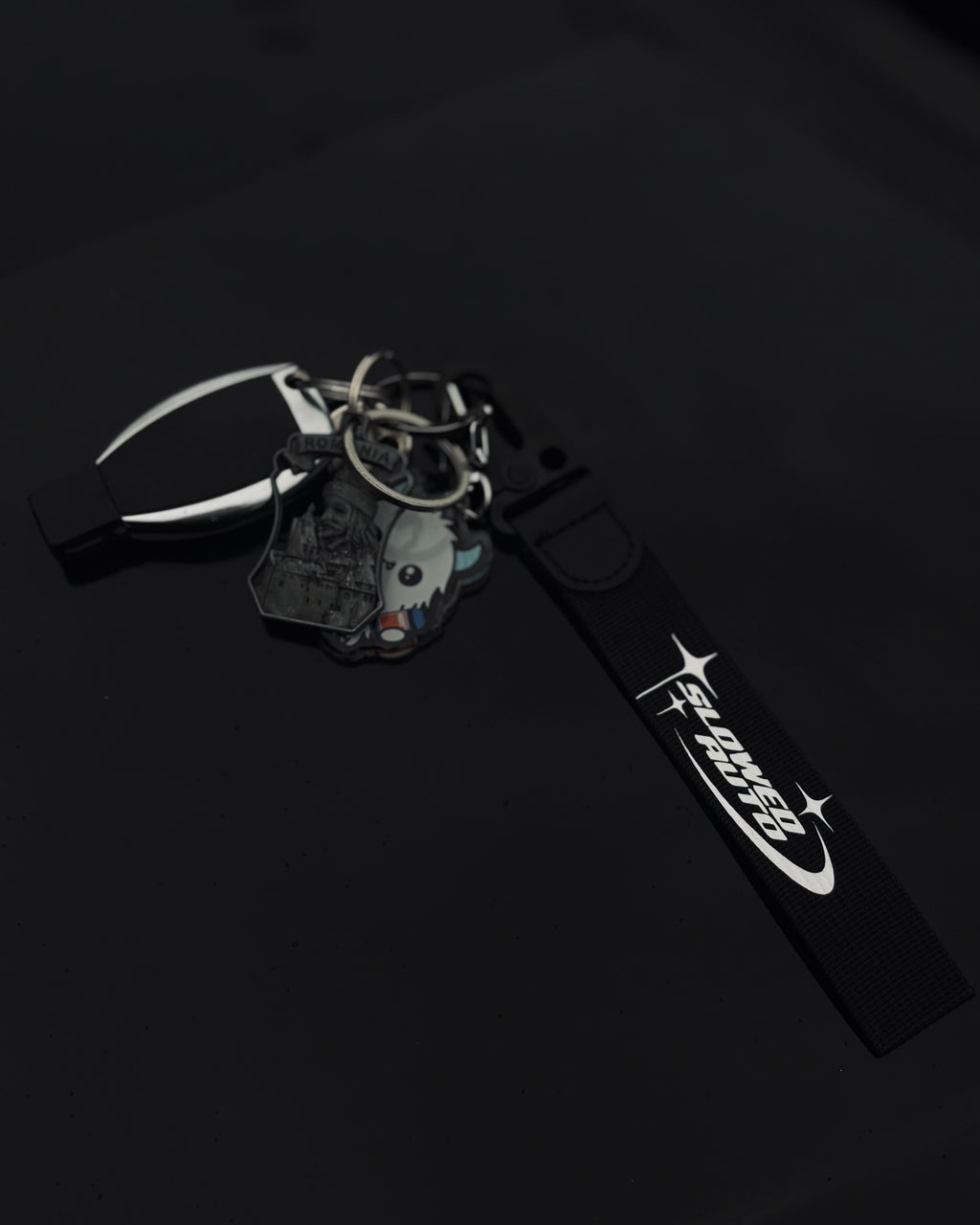 Slowed wristlet keychain